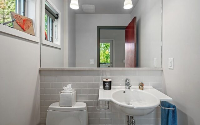 Blackhawk 2817 4 Bedroom Townhouse by RedAwning