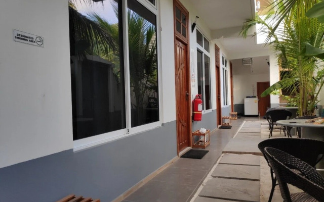 Five Coral Inn