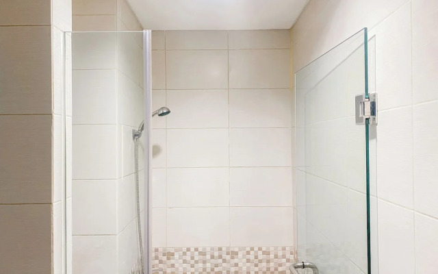 Comfort And Well Furnished 2Br Tamansari Iswara Apartment