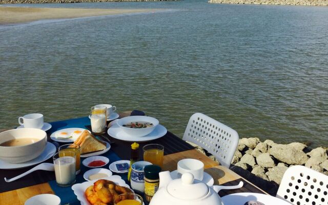Chomtalay Resort at Had Chaosamran Beach
