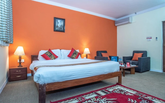 OYO 375 Chef House Resort