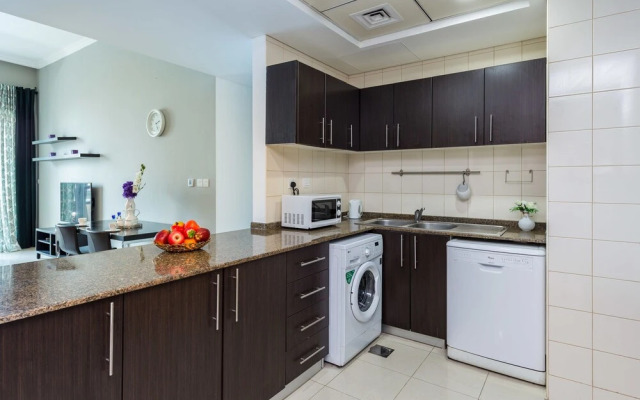 Deluxe Holiday Homes - Bay Central West