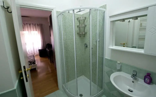 The Photos Room