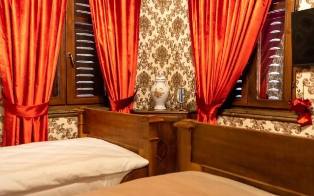 Castle Boutique Hotel