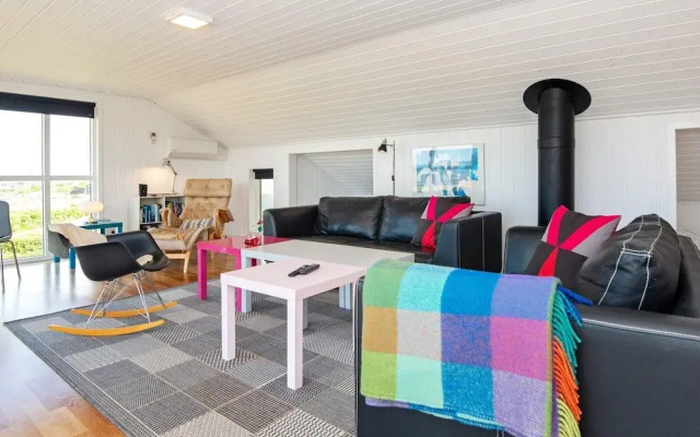 6 Person Holiday Home in Hemmet