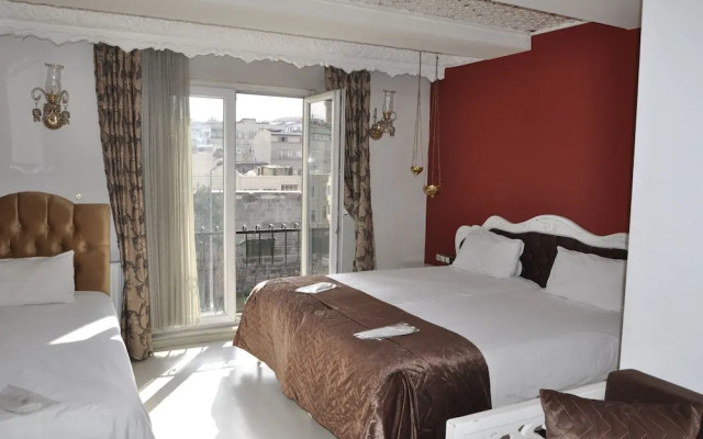 Azade Butik Otel