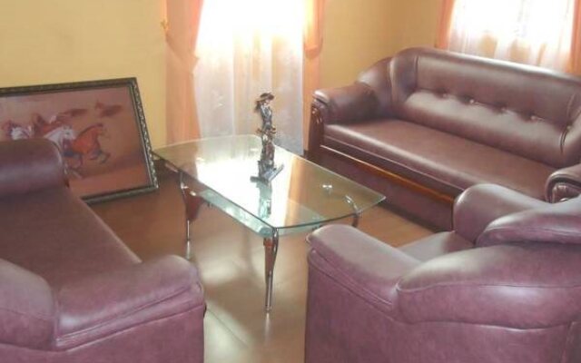 Nilmini Holiday Resort