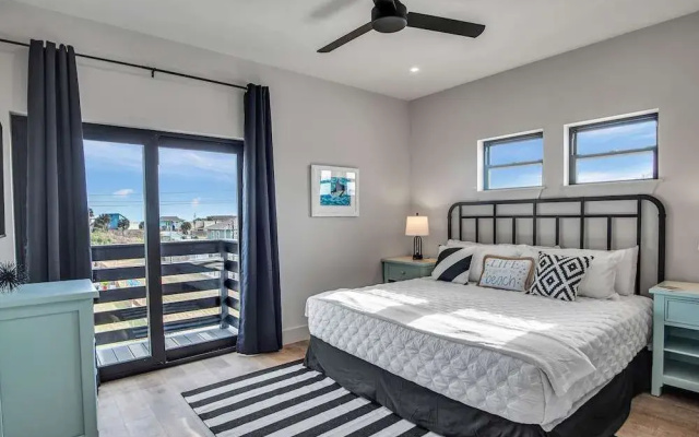 The Gentry by Silver Sands Vacation Rentals