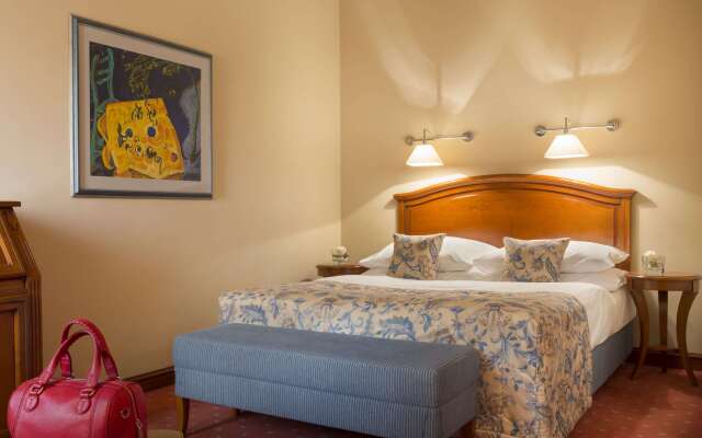 Best Western Premier Hotel Astoria