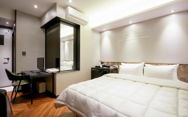 Hotel CoCo