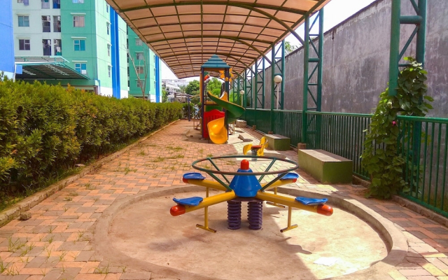 Minimalist 2BR Apartment at Green Park View