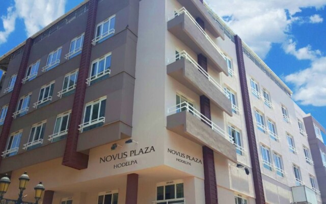 Novus Plaza