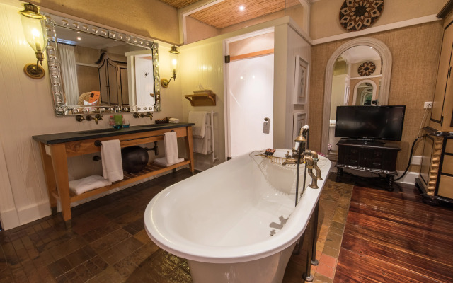Hout Bay Manor