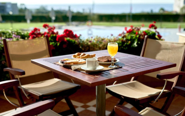 Nefeli Hotel