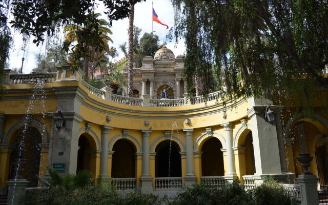 Welèn Hill Downtown Santiago