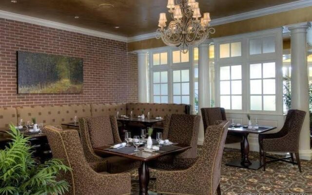 Woodlands Inn
