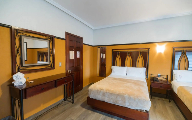 Hotel Alcazar