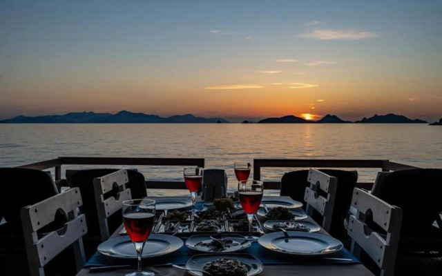 Golden Beach Resort & Spa