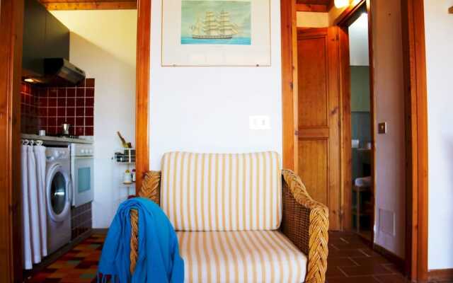 Villino Maja 2 Bedrooms Apartment in Stintino