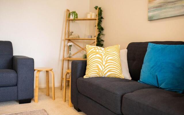Goldfinch Way Stunning & Spacious Home Sleeps 11