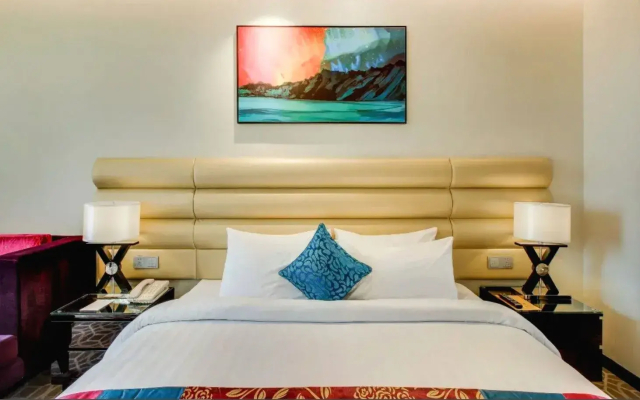 NagaWorld Hotel & Entertainment Complex