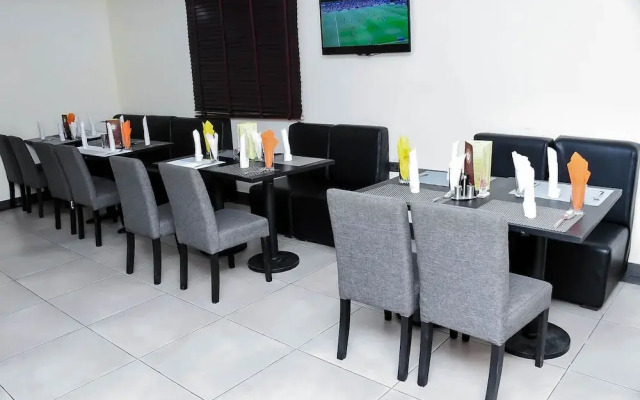 Yewa Frontier Hotel
