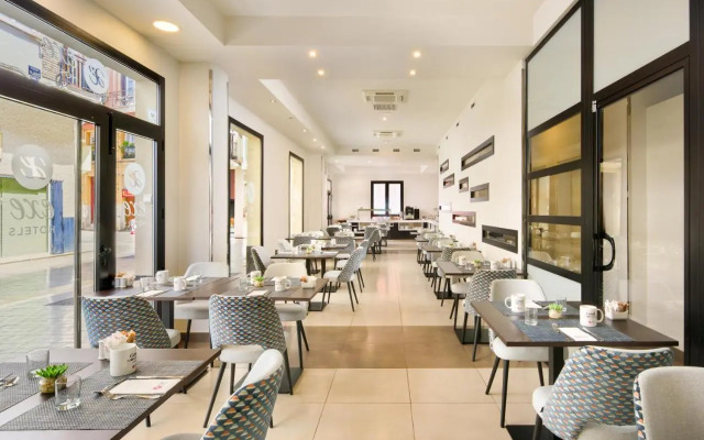 Exe Málaga Museos Hotel