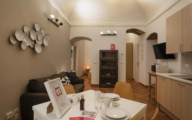 Vegetti Twin Apartments A by Wonderful Italy