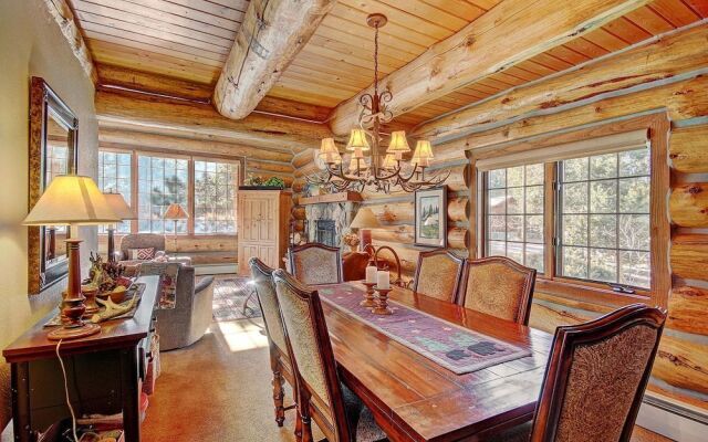 13 Bear Tree Court 5 Bedroom Home by RedAwning