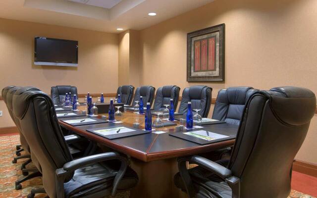 Hilton St. Petersburg Carillon Park