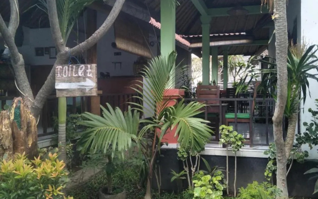 Warung Ombak Homestay
