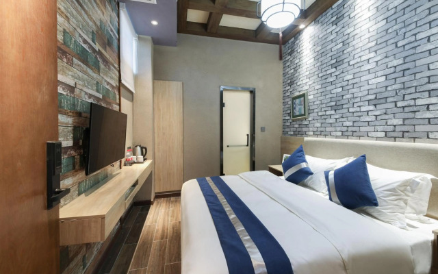 Zou Qu Ye Travel Hotel