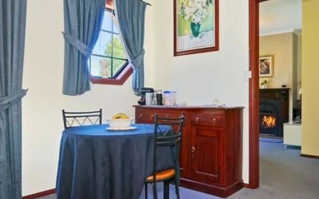 Wine And Roses Bed And Breakfast