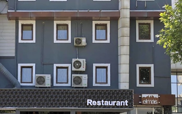 Elmas Hotel
