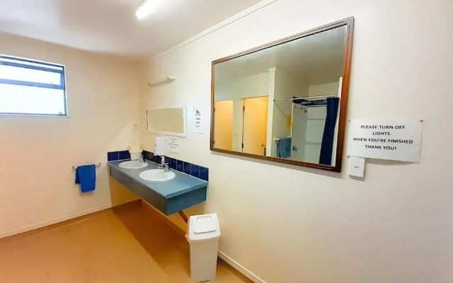 Tongariro River Retreat - Hostel