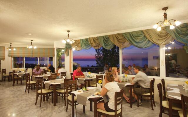 Oasis Scaleta Hotel