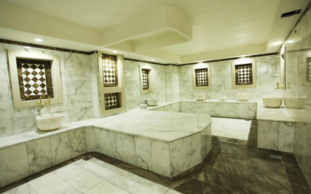 Grand Akcali Hotel