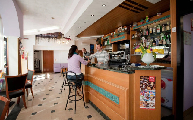 Hotel Ideal