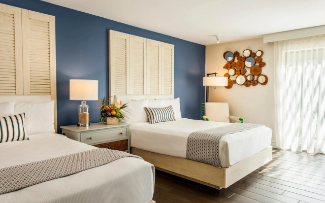 Paradise Point Resort & Spa - Image 5