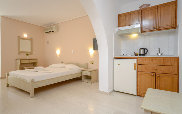 Proteas Hotel & Suites