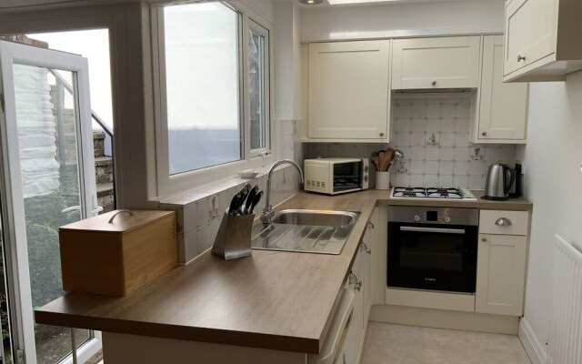 7 Ivy Terrace