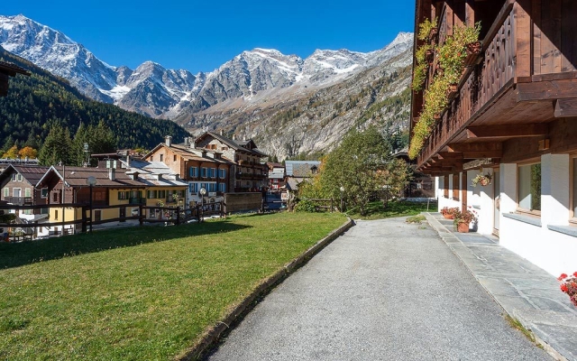 Monterosa Residence Hotel