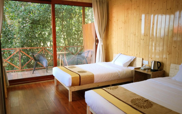 Gayang friendly water house homestay – Guest Rooms – Tuaran