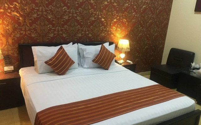 Hotel Executive Lodge