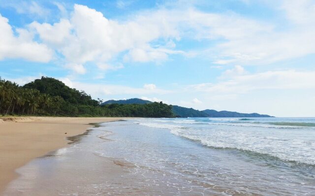 Villa Verde Safari and Pagi Dive Center