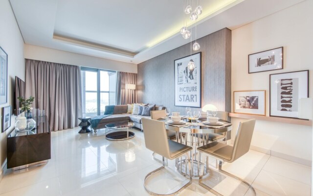 Maison Privee - Cool Dubai Apt next Burj Khalifa & Design District