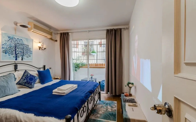 Qiyu Homestay - West Nanjing Road Branch