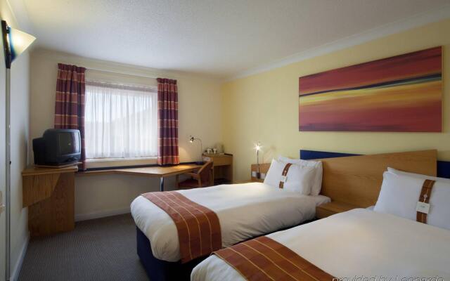 Holiday Inn Express Taunton East, an IHG Hotel