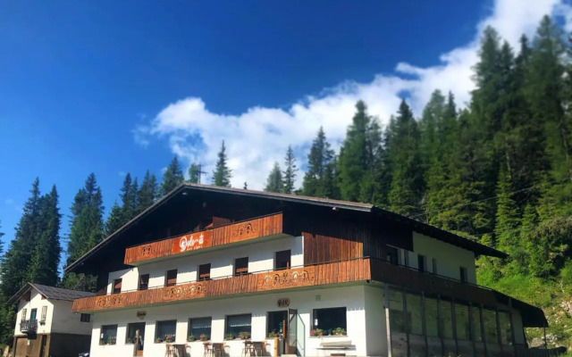 Hotel Dolomiti Des Alpes