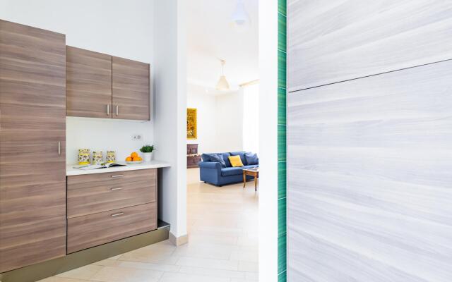 Apartment With Balcony in Palazzo Diaz by Wonderful Italy